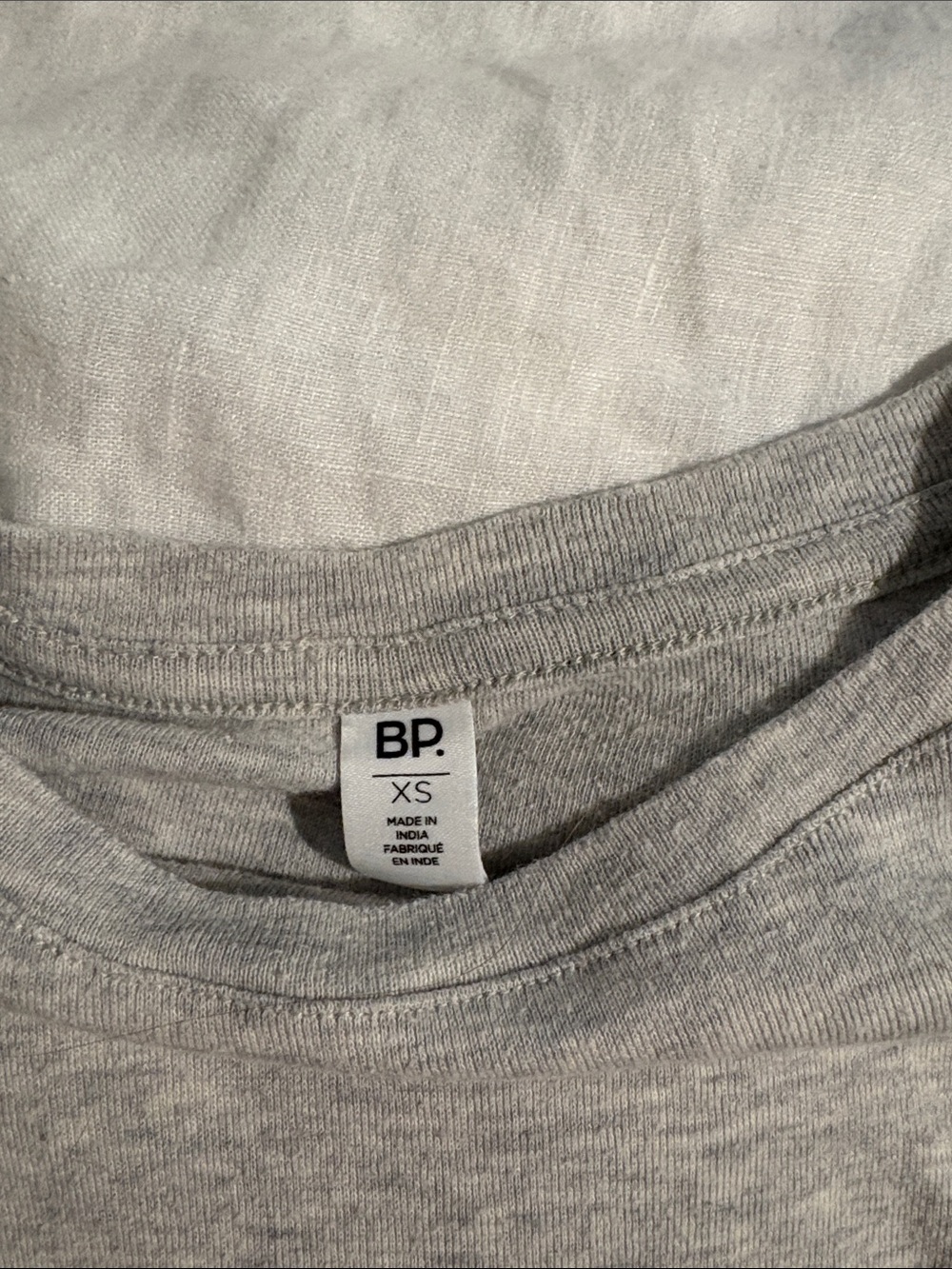 bp Gray Ruffle-Edge Crop Top - Picture 2 of 4